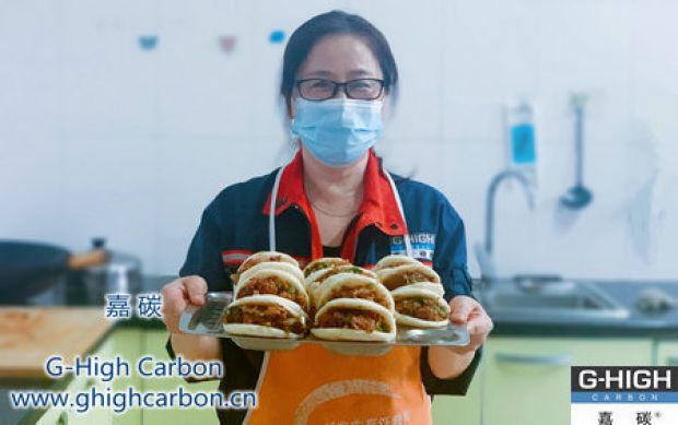 美食吃在嘴，暖流淌在心